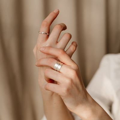Statement Ridge Gap Ring