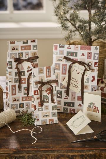 Pack of 10 Christmas Stamp Design Gift Bags - Small