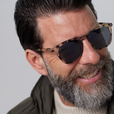 Reading Sunglasses - Design 'E' in Light Tortoise by Izipizi