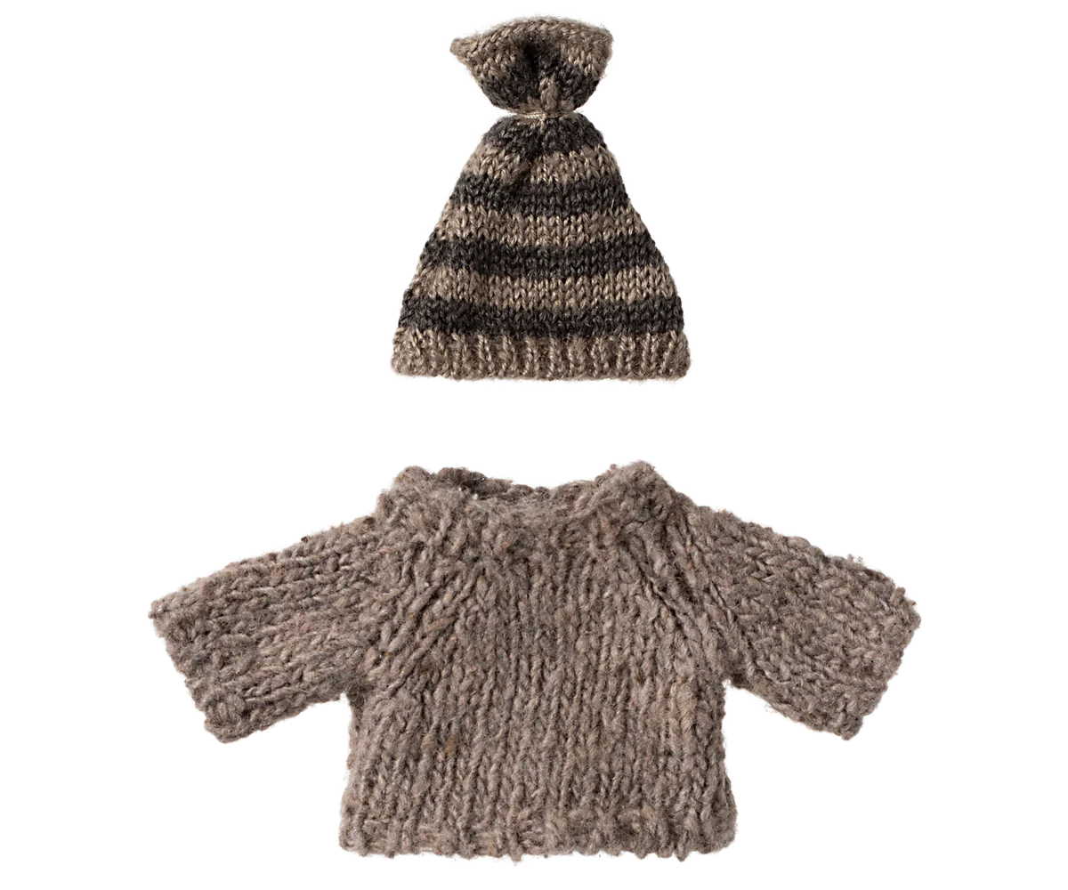 Knitted Sweater & Hat - Big Brother Mouse Clothes
