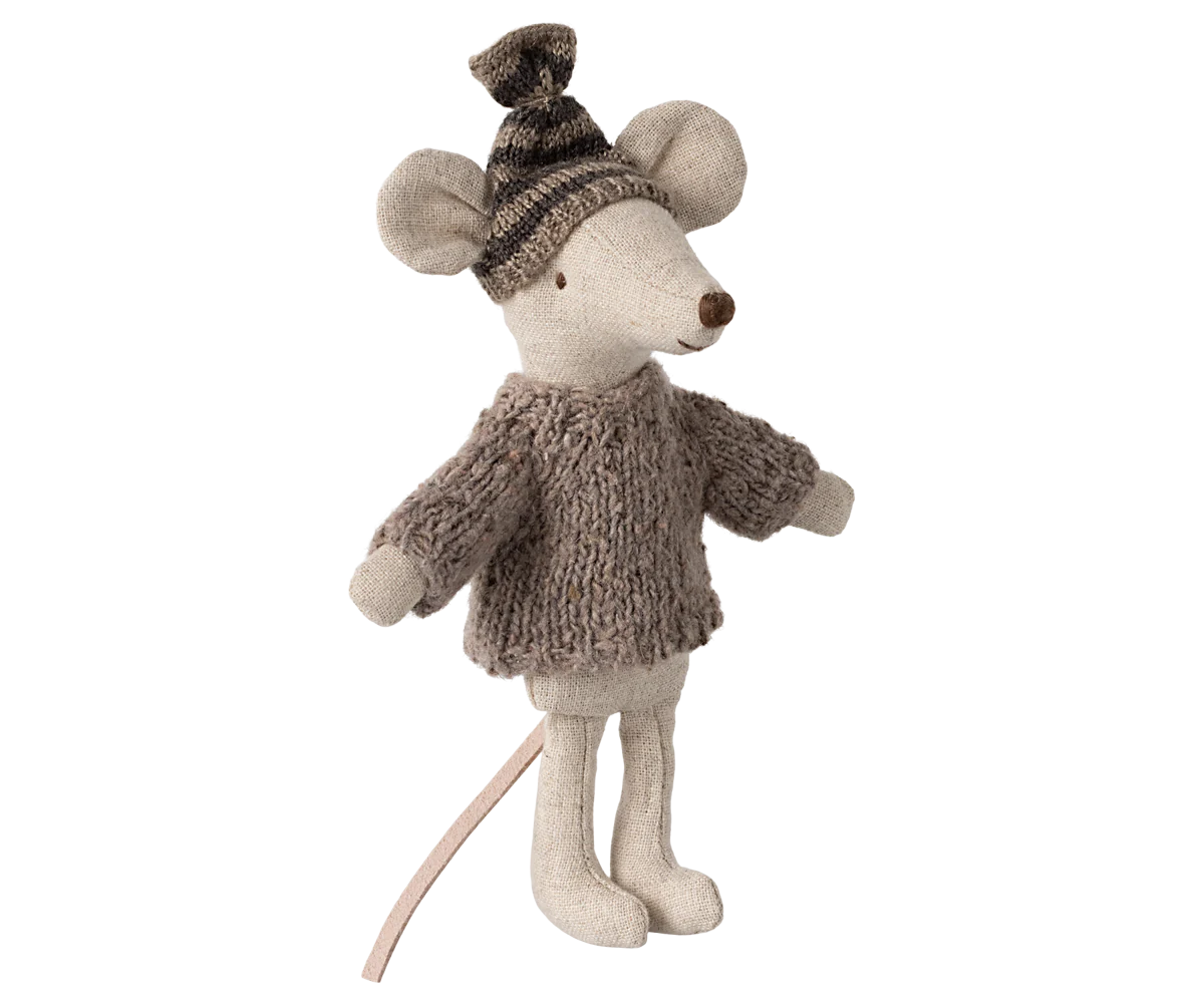 Knitted Sweater & Hat - Big Brother Mouse Clothes