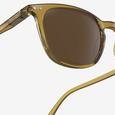 Sunglasses - Design 'E' in Golden Green by Izipizi