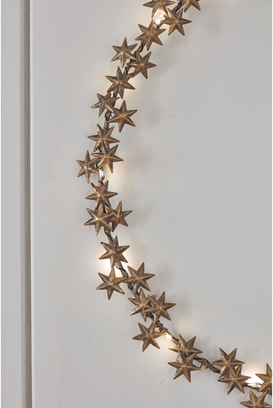 46cm Illuminated 'Starlight' Wreath - Gold Pressed Metal, Battery Powered