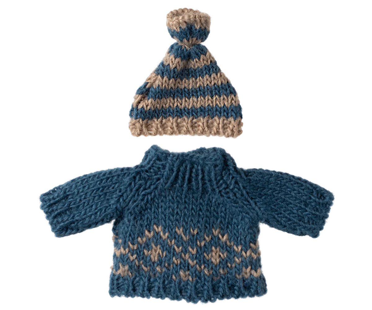 Knitted Sweater & Hat - Dad Mouse Clothes