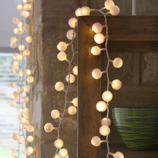 White Pom Pom Lights - 150 lights 6m, Mains Powered