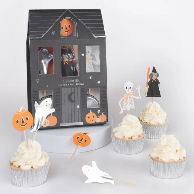 It's Halloween! Cupcake Kit