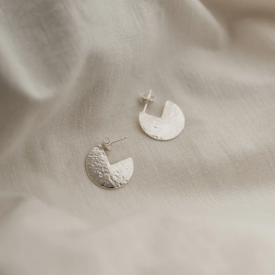 Circle Cut Out Hammered Disc Earrings