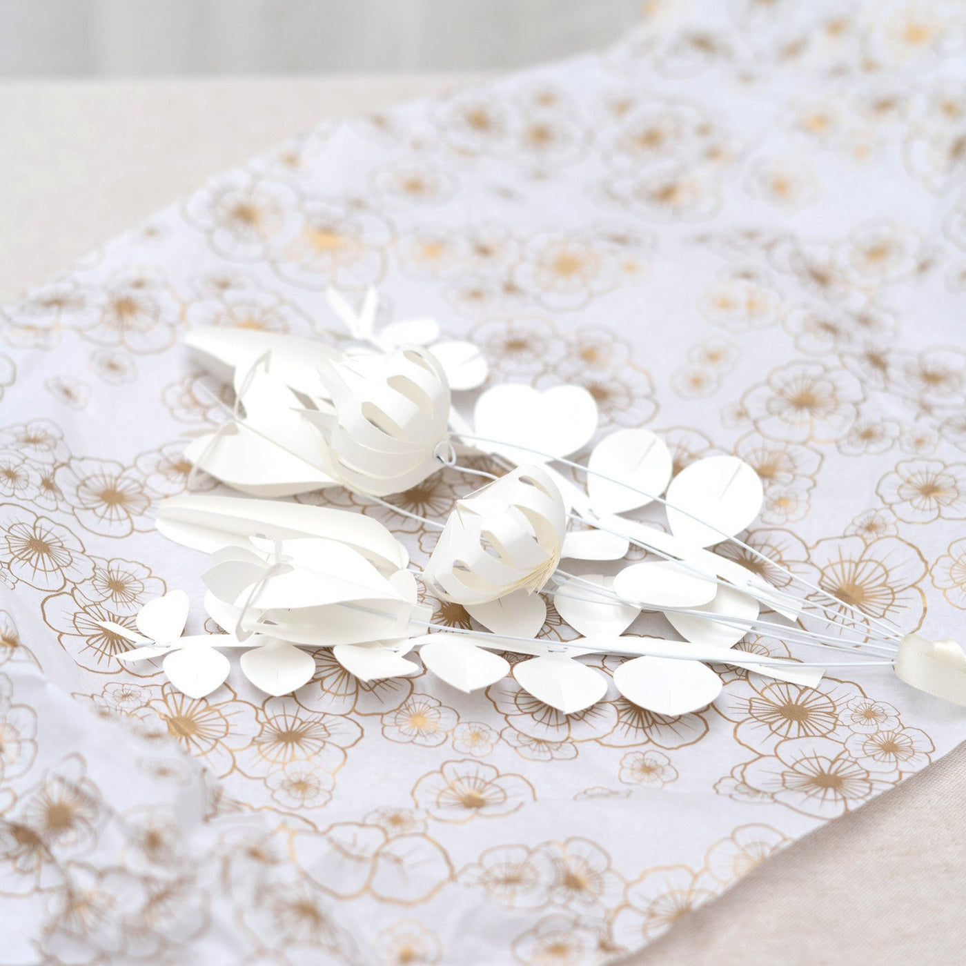 DIY Paper 'Field' Flowers Small - White