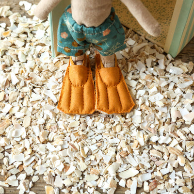 Beach Mice - Big Brother in Cabin de Plage
