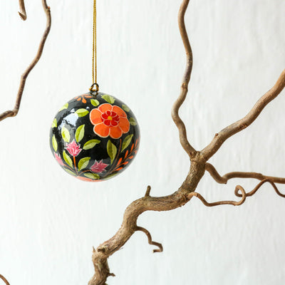 7.5cm Kashmiri Bauble - Indian Floral Black