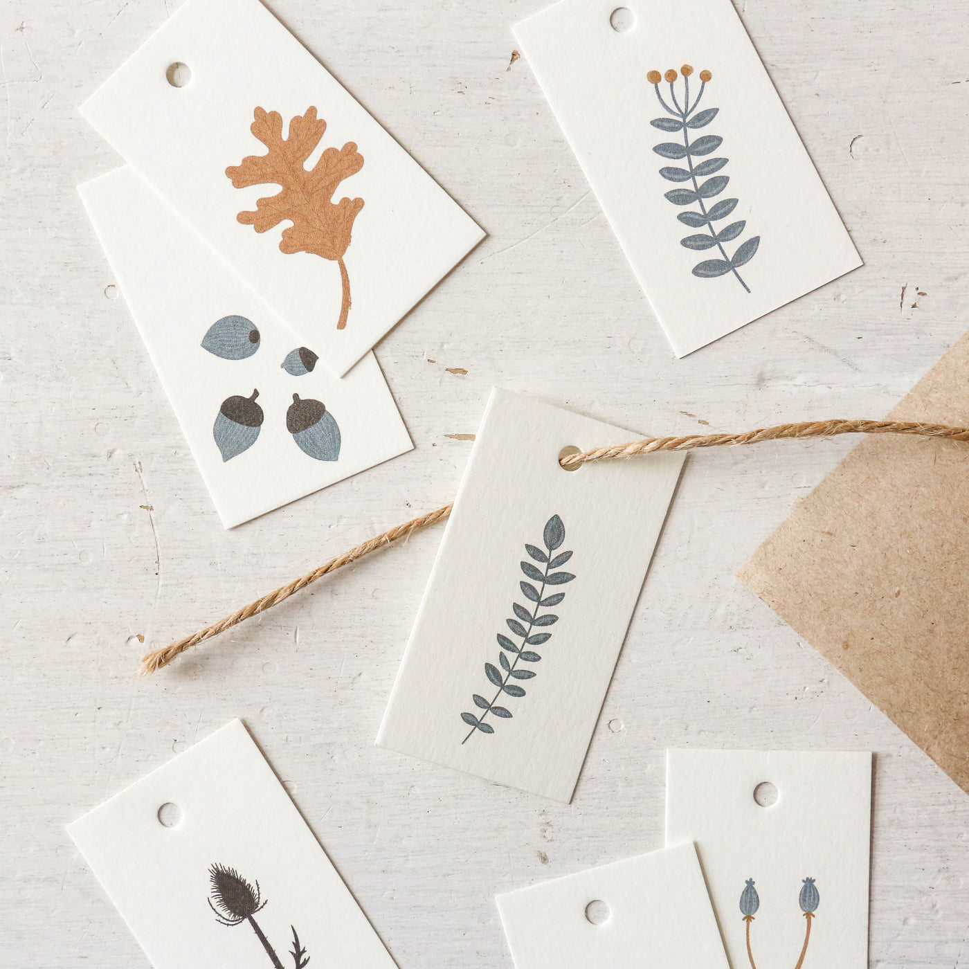 Pack of 8 Autumnal Gift Tags