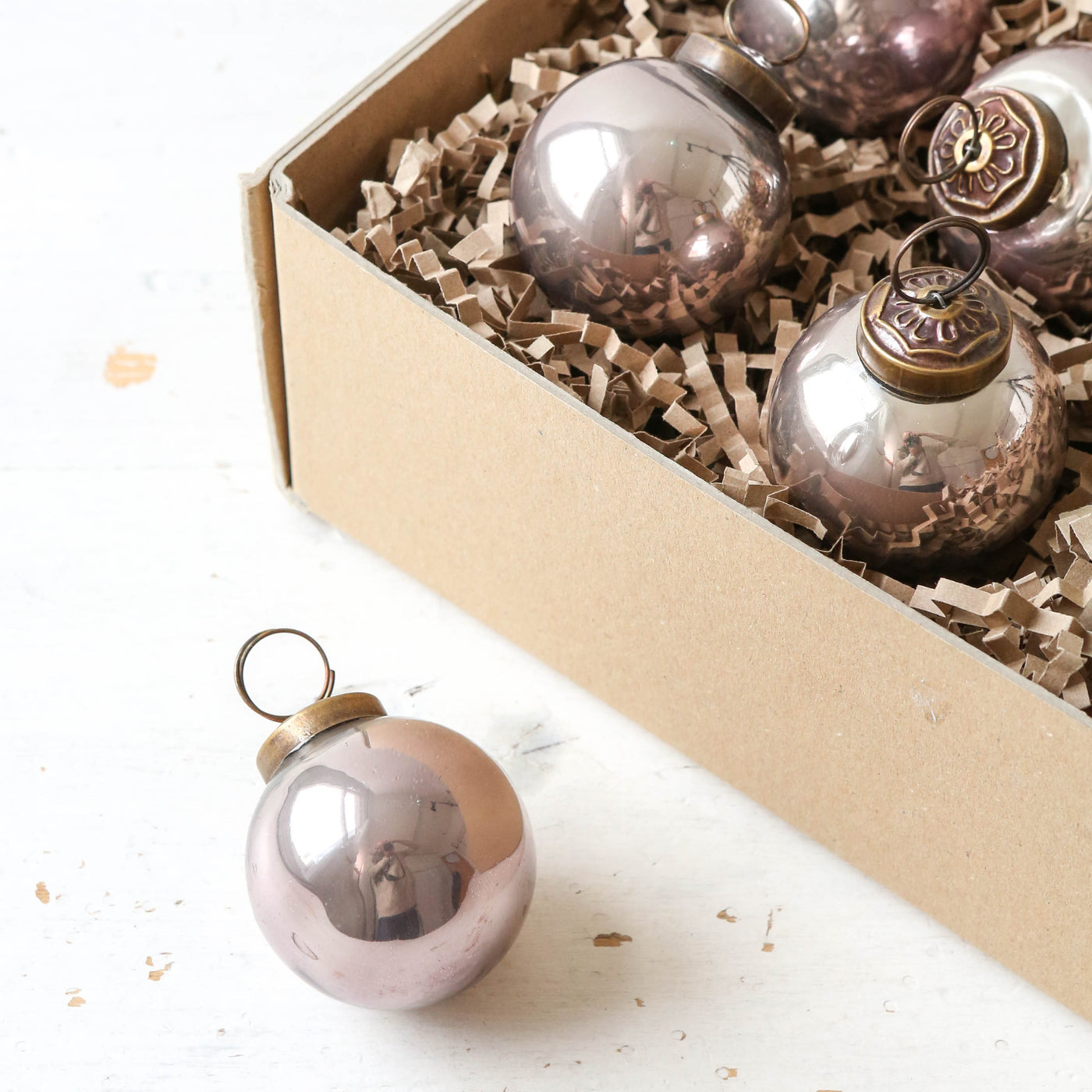 SALE 5cm Pearlescent Glass Bauble - Smoke