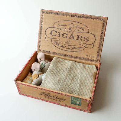 Mum & Dad Mice in Cigarbox Toy