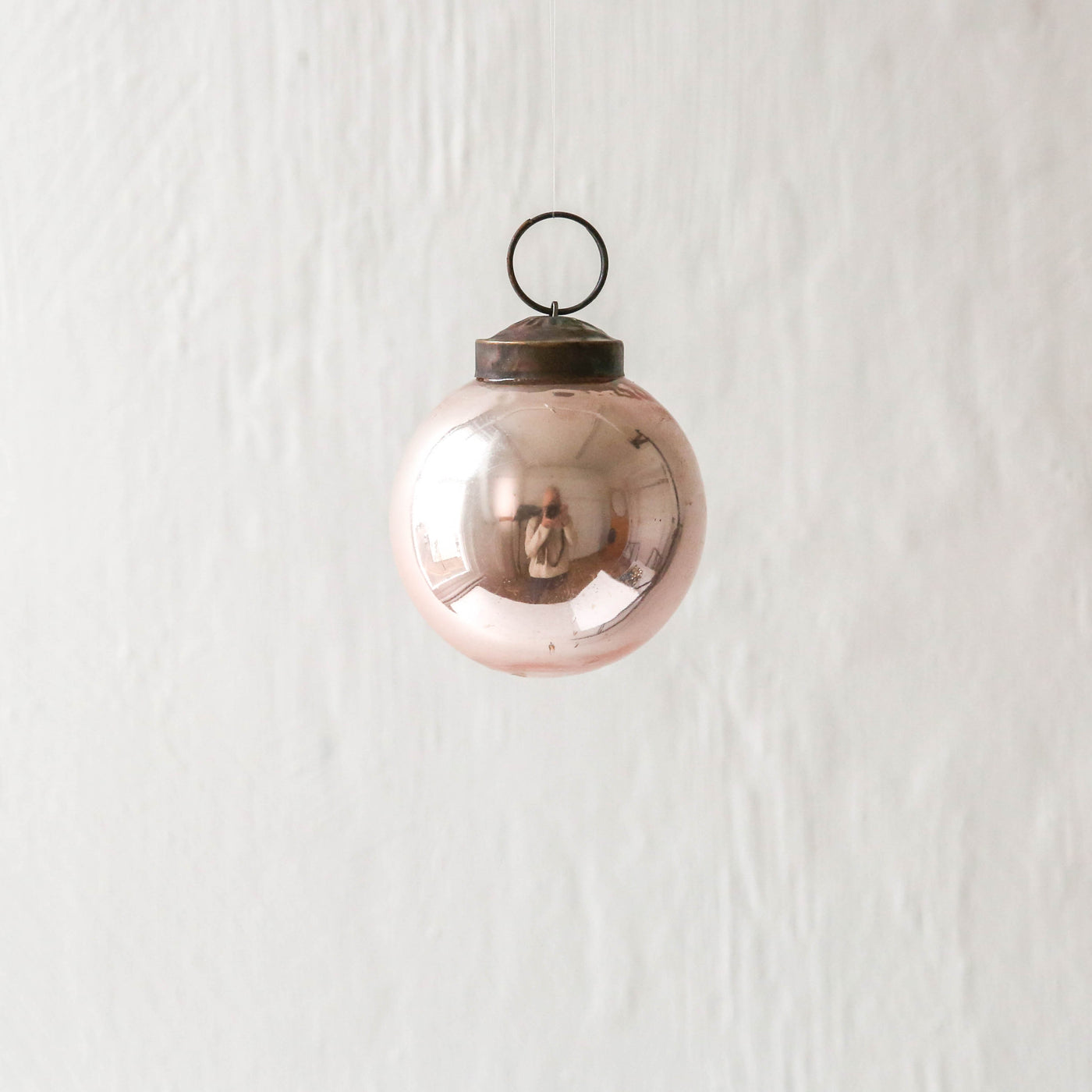 5cm Pearlescent Glass Bauble - Blush