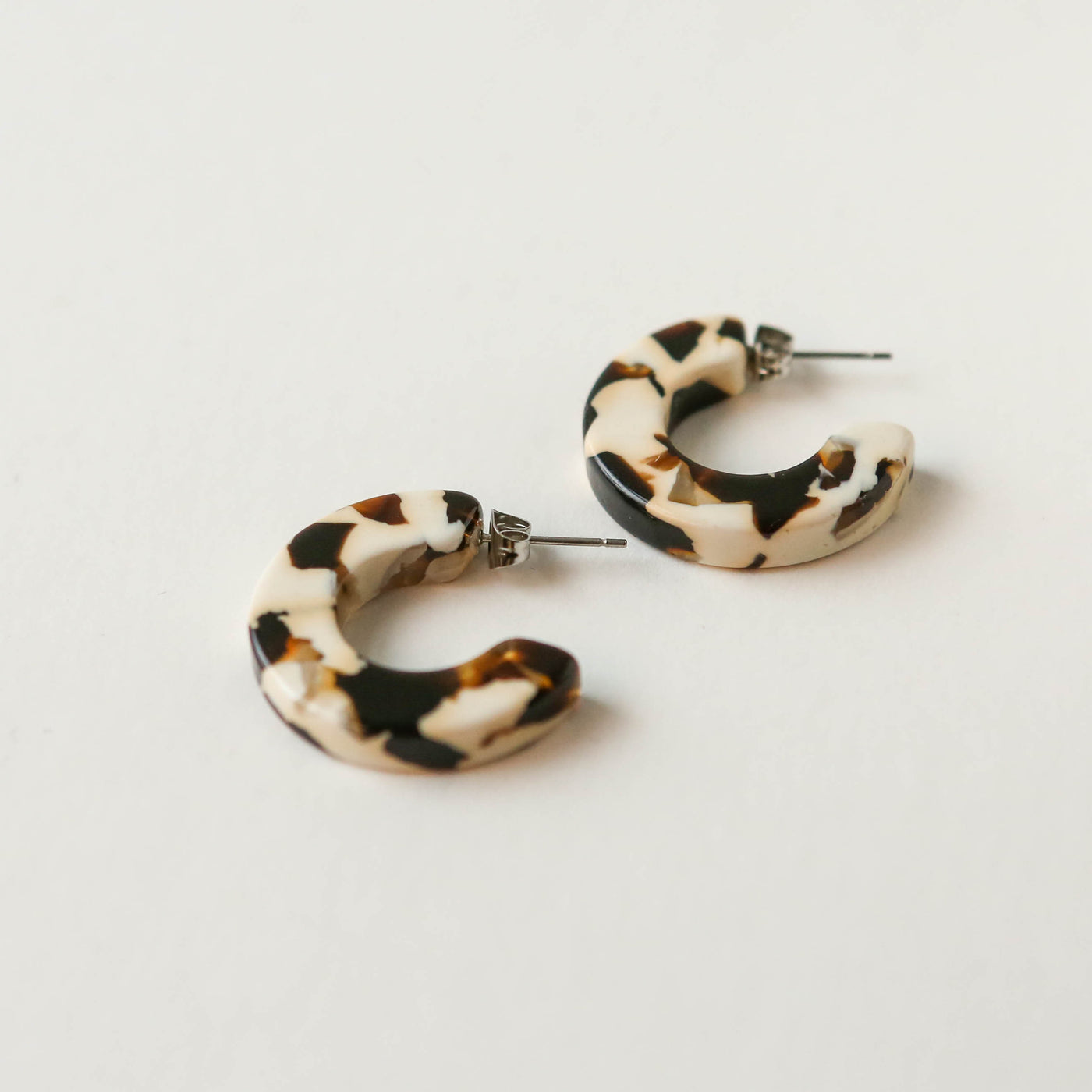 'Ray' Hoops in Coco Cream
