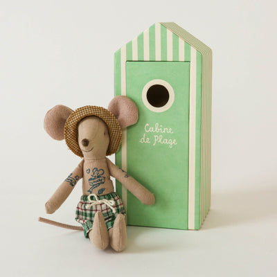 Beach Mice - Dad in Cabin de Plage