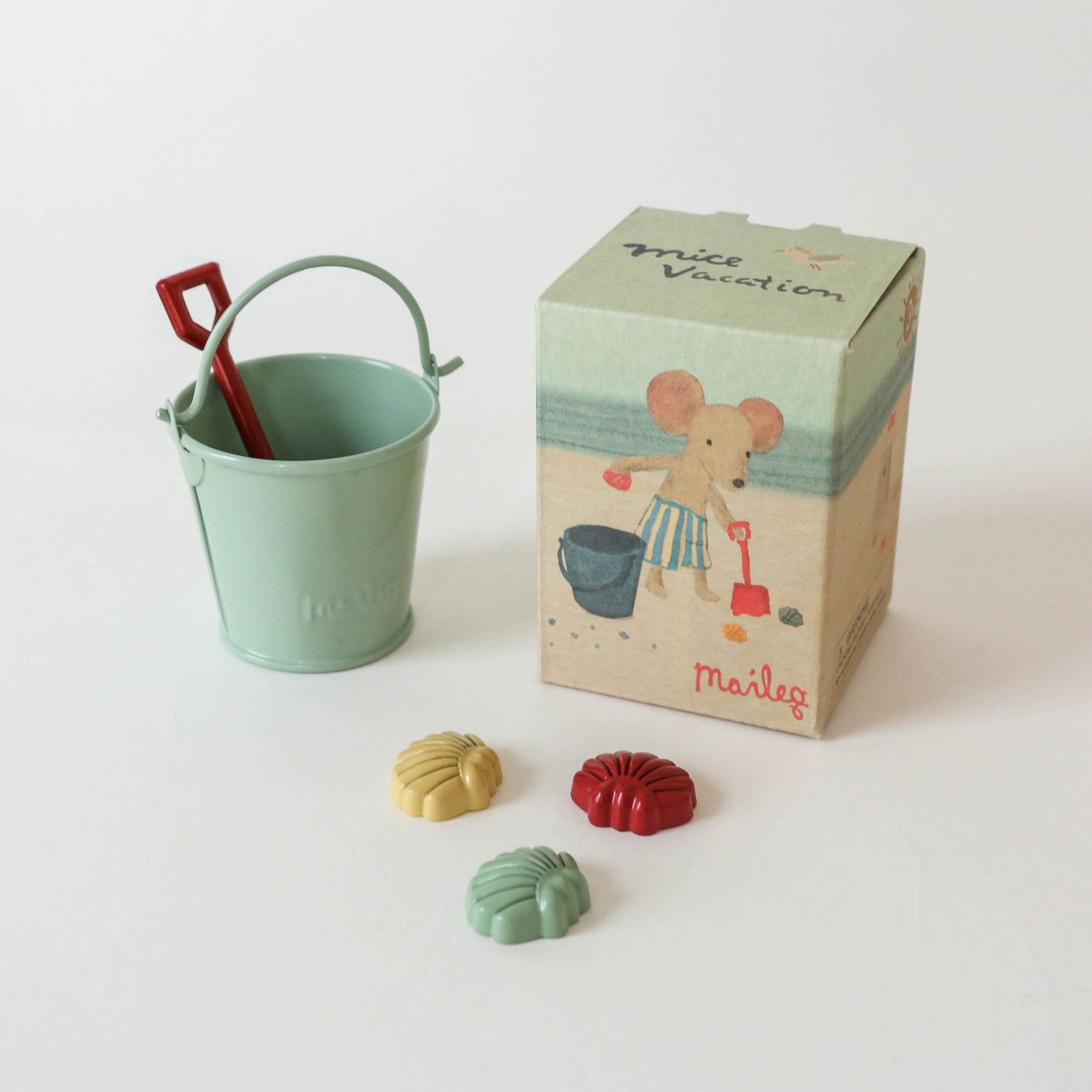 Beach Set - Spade, Bucket & Shells for Maileg Mice
