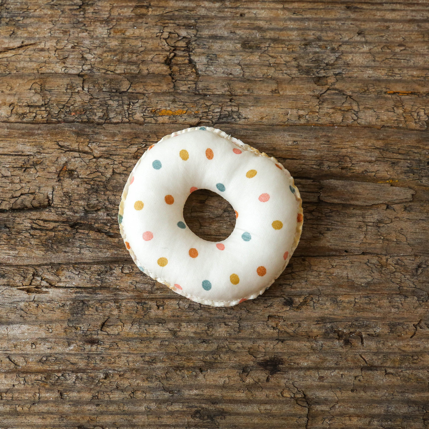 Multi Dot 'Floating' Ring for Maileg Mice