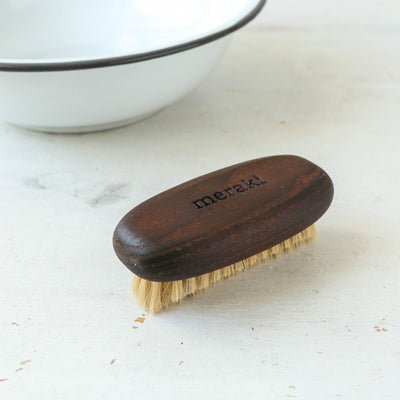 Borago Nail Brush