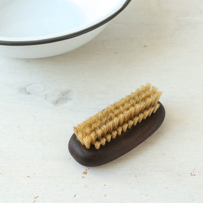 Borago Nail Brush