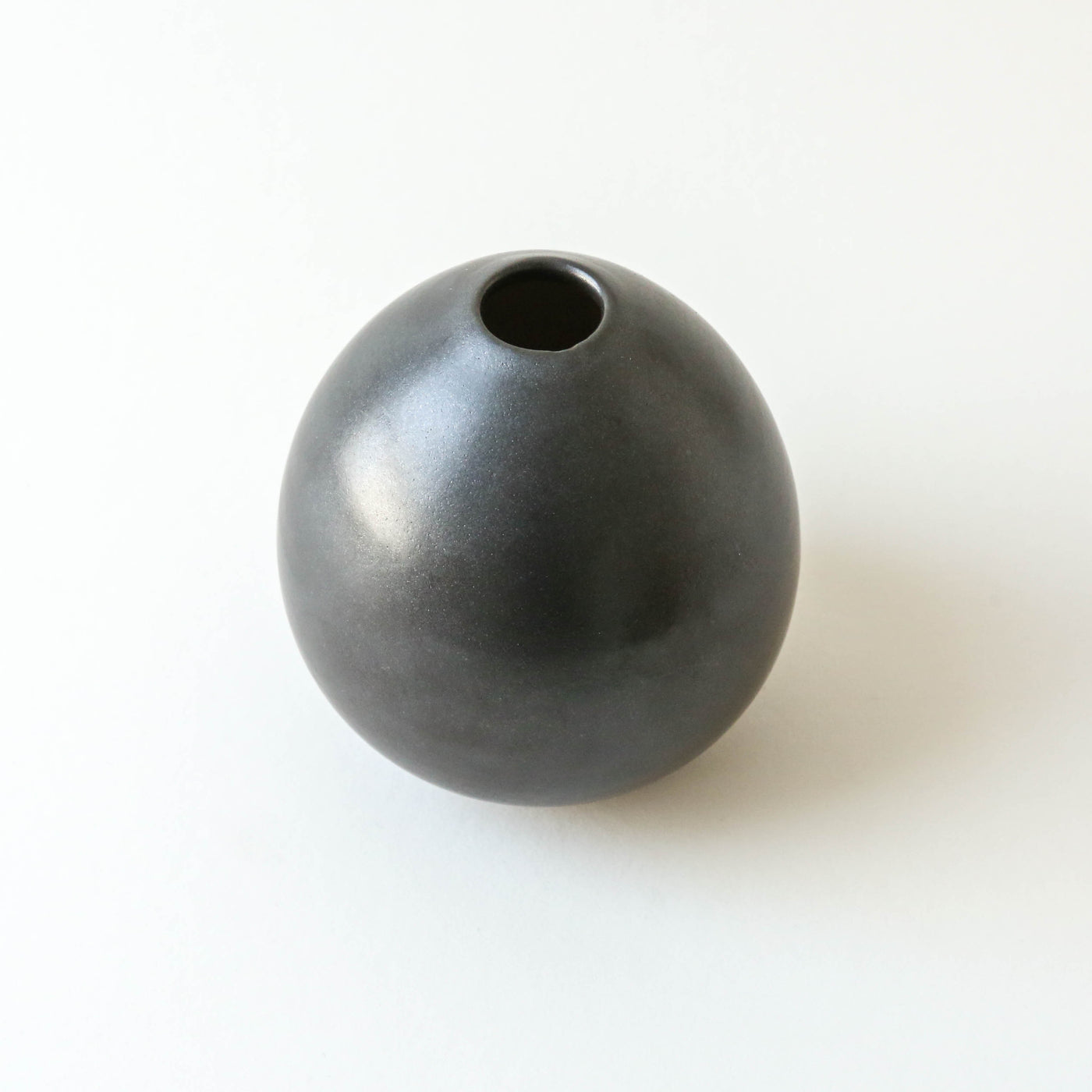 Baby Vase - Matt Black