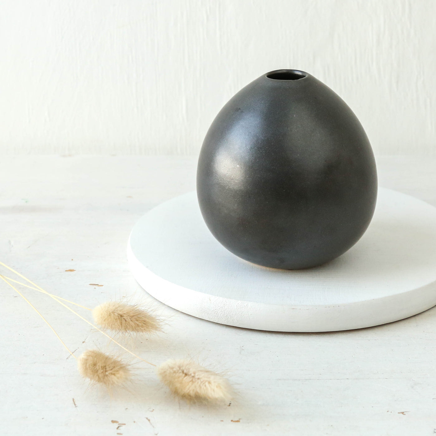 Baby Vase - Matt Black