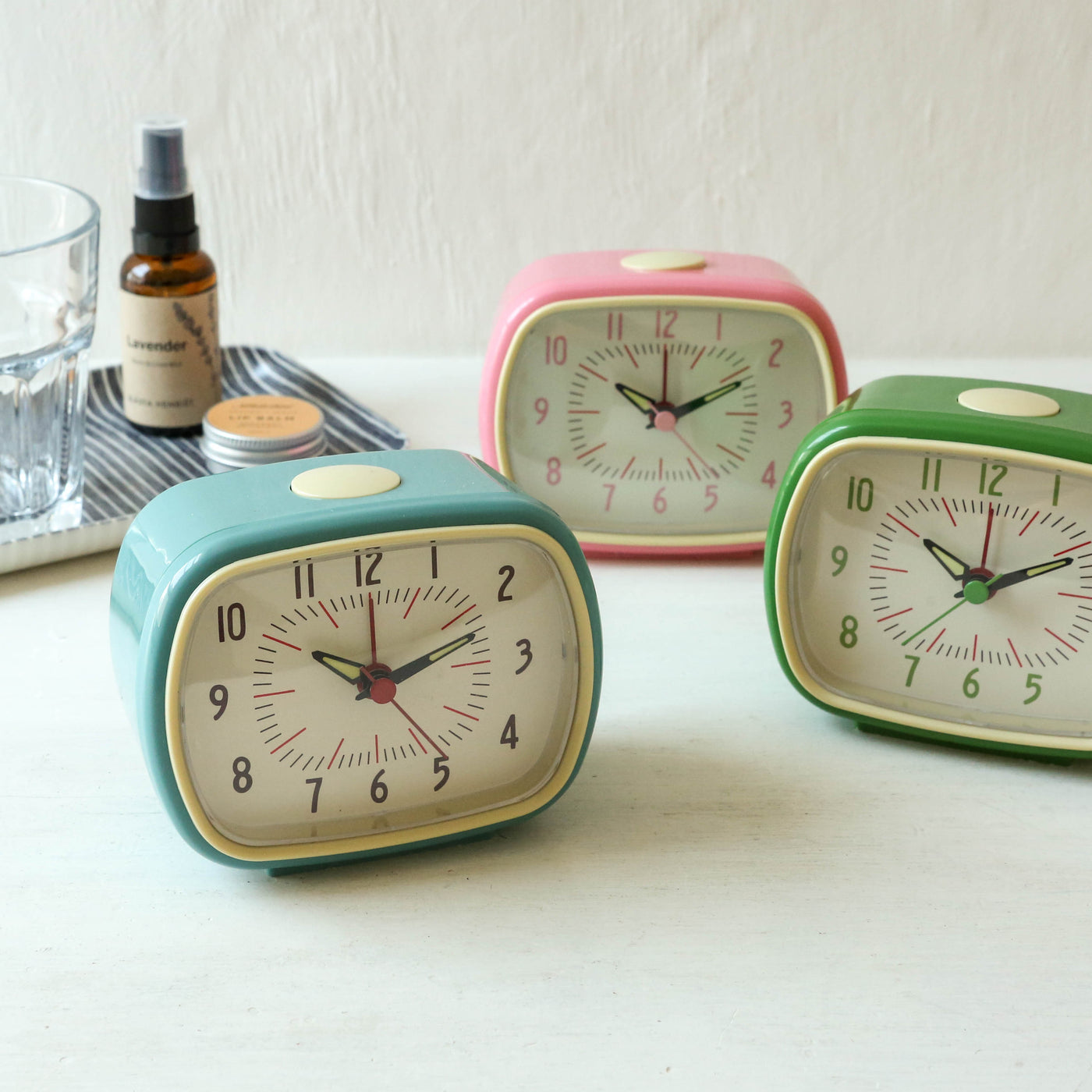 Retro Bakelite Style Alarm Clock