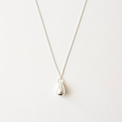 Droplet Pendant Necklace