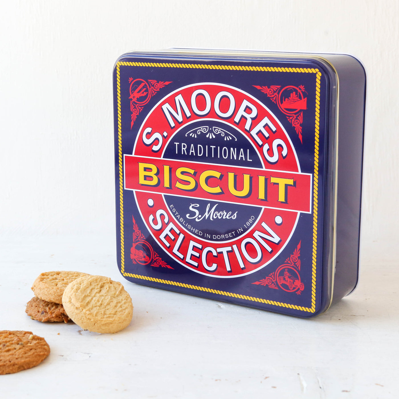 Moores Traditional Tinned Biscuit Selection - 400g