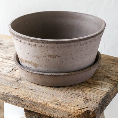 21cm Helena Low Plant Pot & Saucer - Grey
