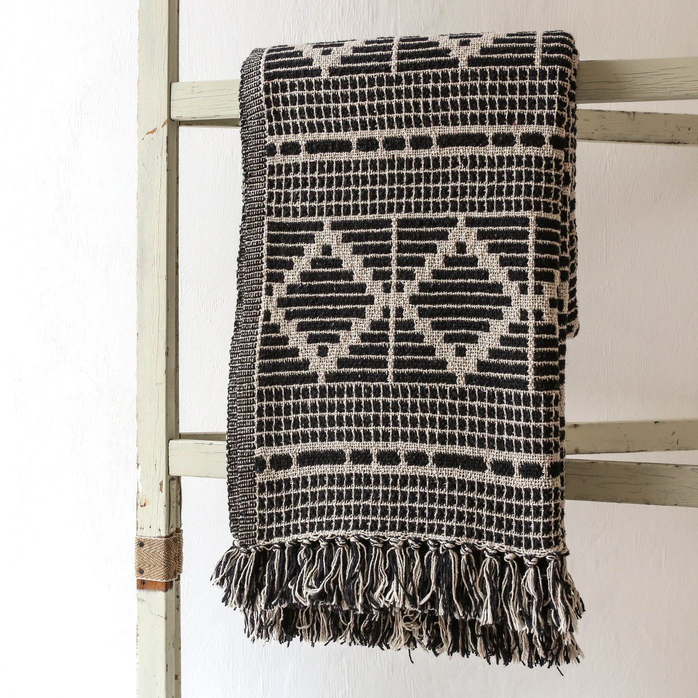 Gutte Recycled Cotton Throw - Black