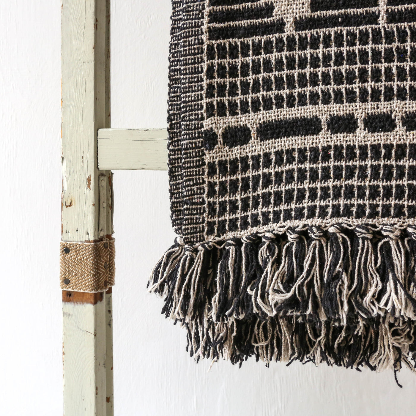 Gutte Recycled Cotton Throw - Black