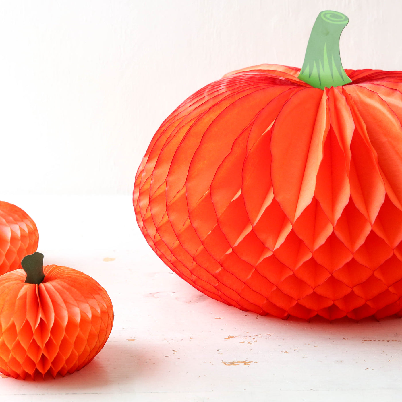Honeycomb Halloween Pumpkin - 30cm