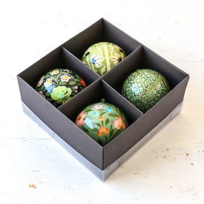 Sitapur Baubles Medium - Box of 4