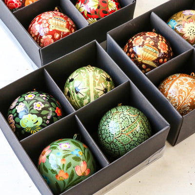 Sitapur Baubles Medium - Box of 4