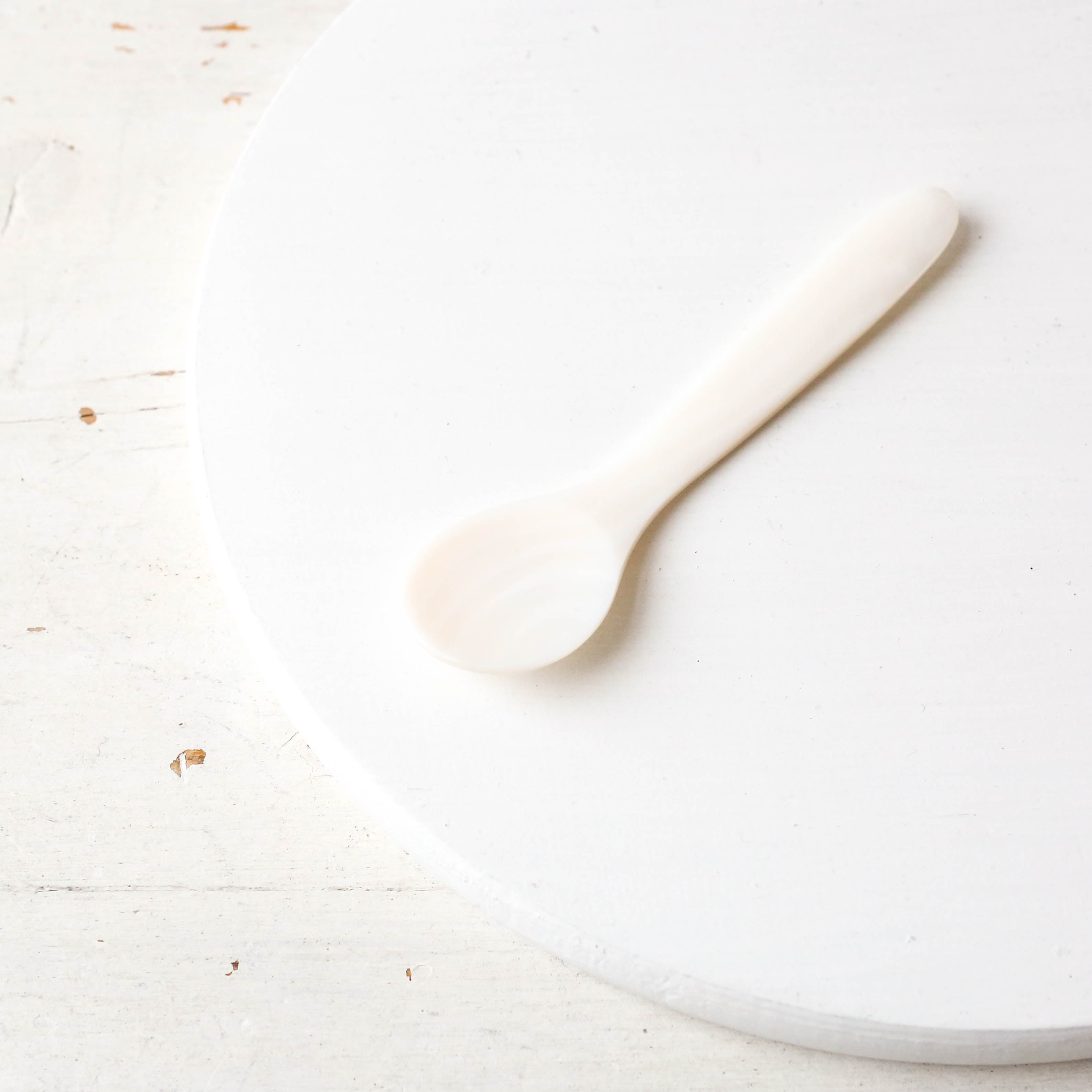 Sea Shell Teaspoon - White – Berylune