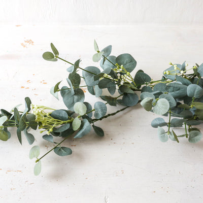 Eucalyptus & White Flower Garland - 120cm