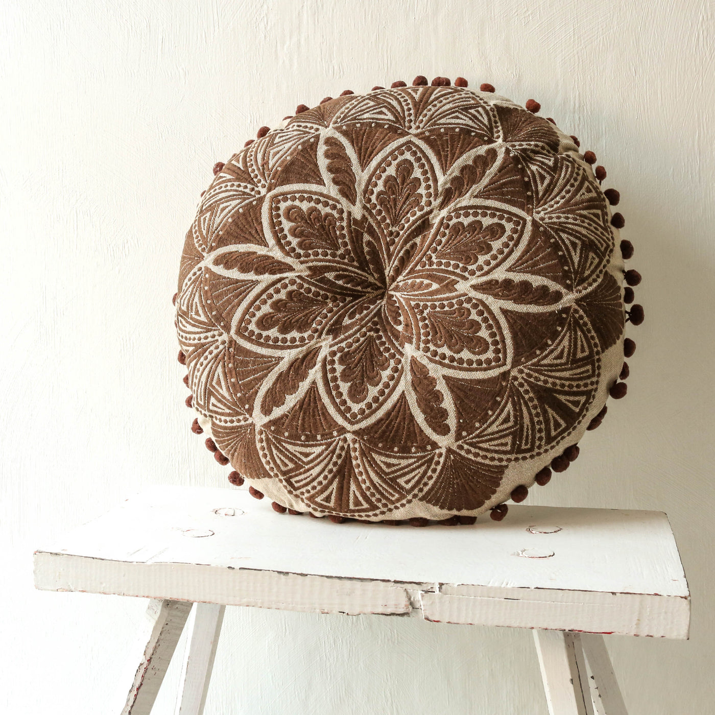 Round Woven Cizzy Cushion