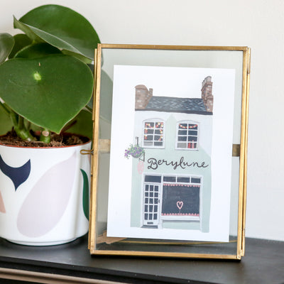 Standing Brass Frame 13 x 18cm