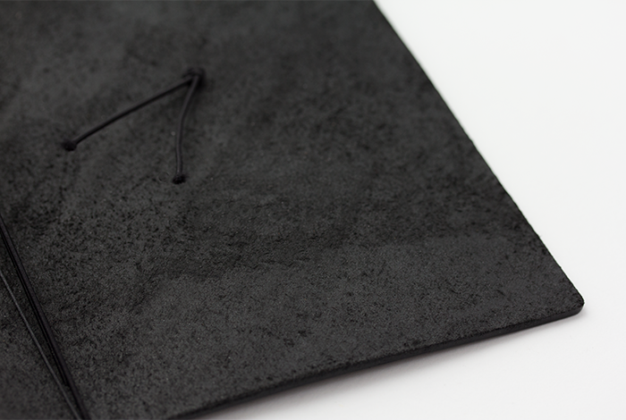 TRAVELER'S Notebook - Black Leather Starter Kit